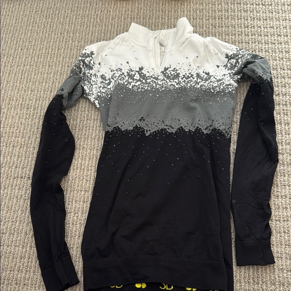 Sweaty Betty black, grey and white ski base layer top small